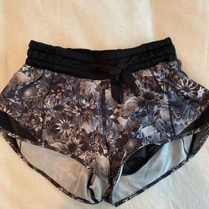 Floral Hotty Hot Shorts 2 in
